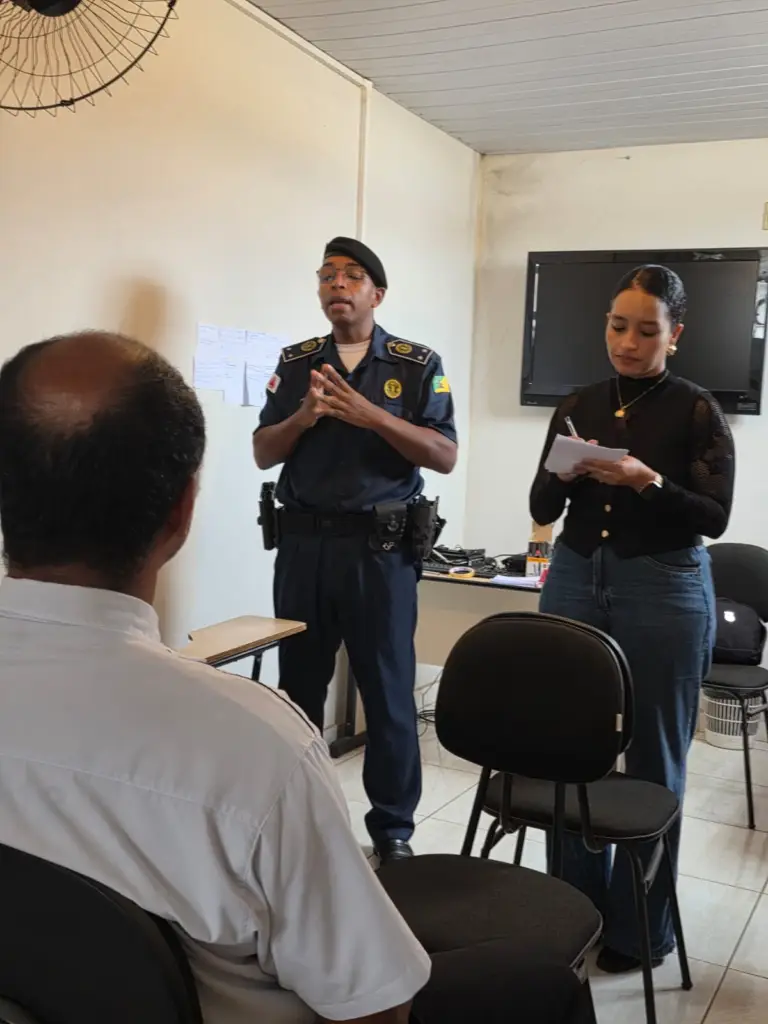 Motoristas da Transcotta participam de palestra sobre trânsito seguro em parceria com o Demutran