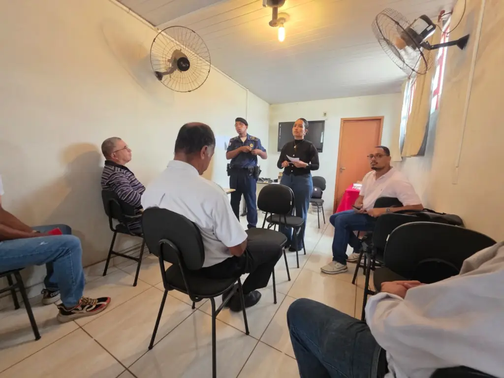 Motoristas da Transcotta participam de palestra sobre trânsito seguro em parceria com o Demutran